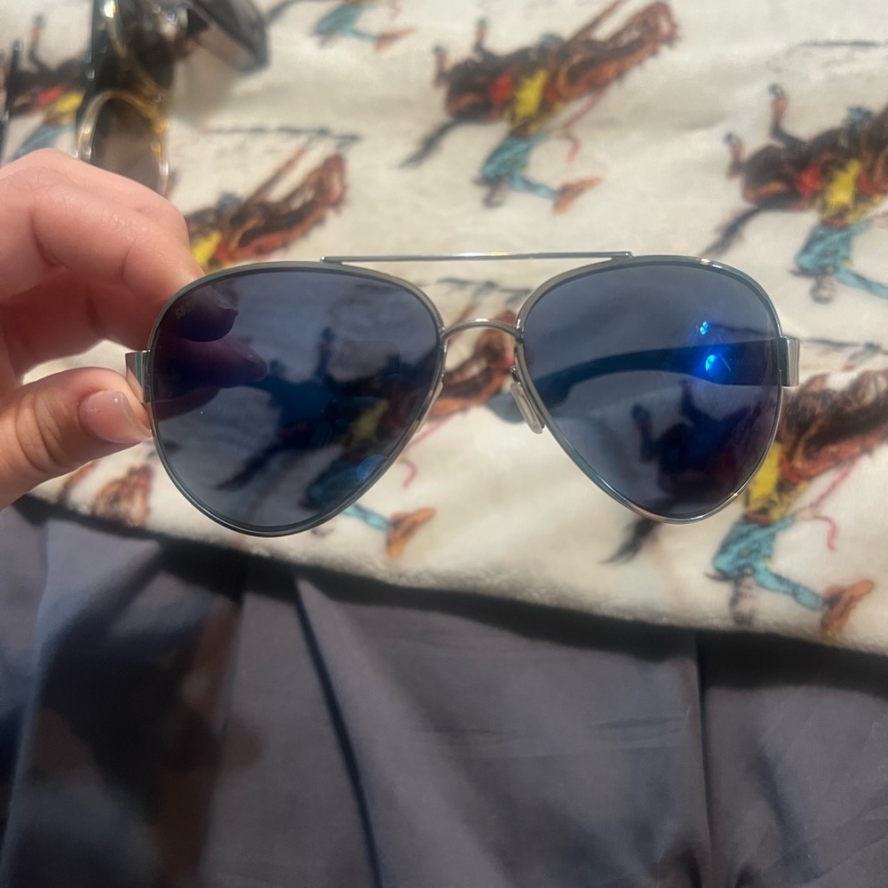 COPY - Women’s costas never worn at all , I forgot I had these